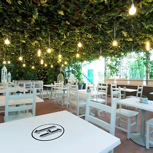 Hotel Herculaneum ***
