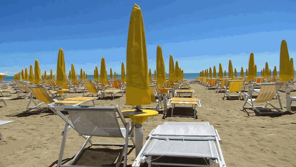Hotel Palme Park & Beach Included Lido di Jesolo 3*,